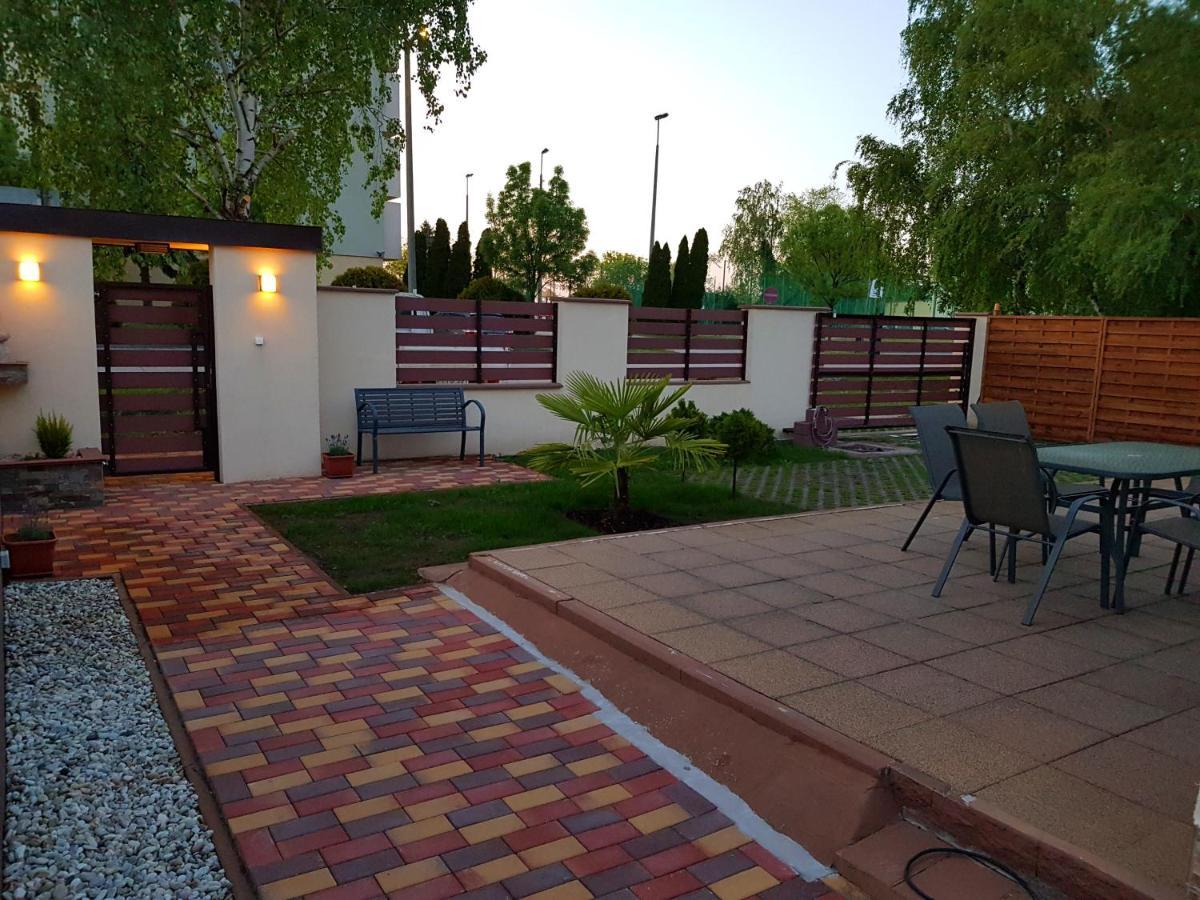 Napsugar Villa B Шиофок Экстерьер фото